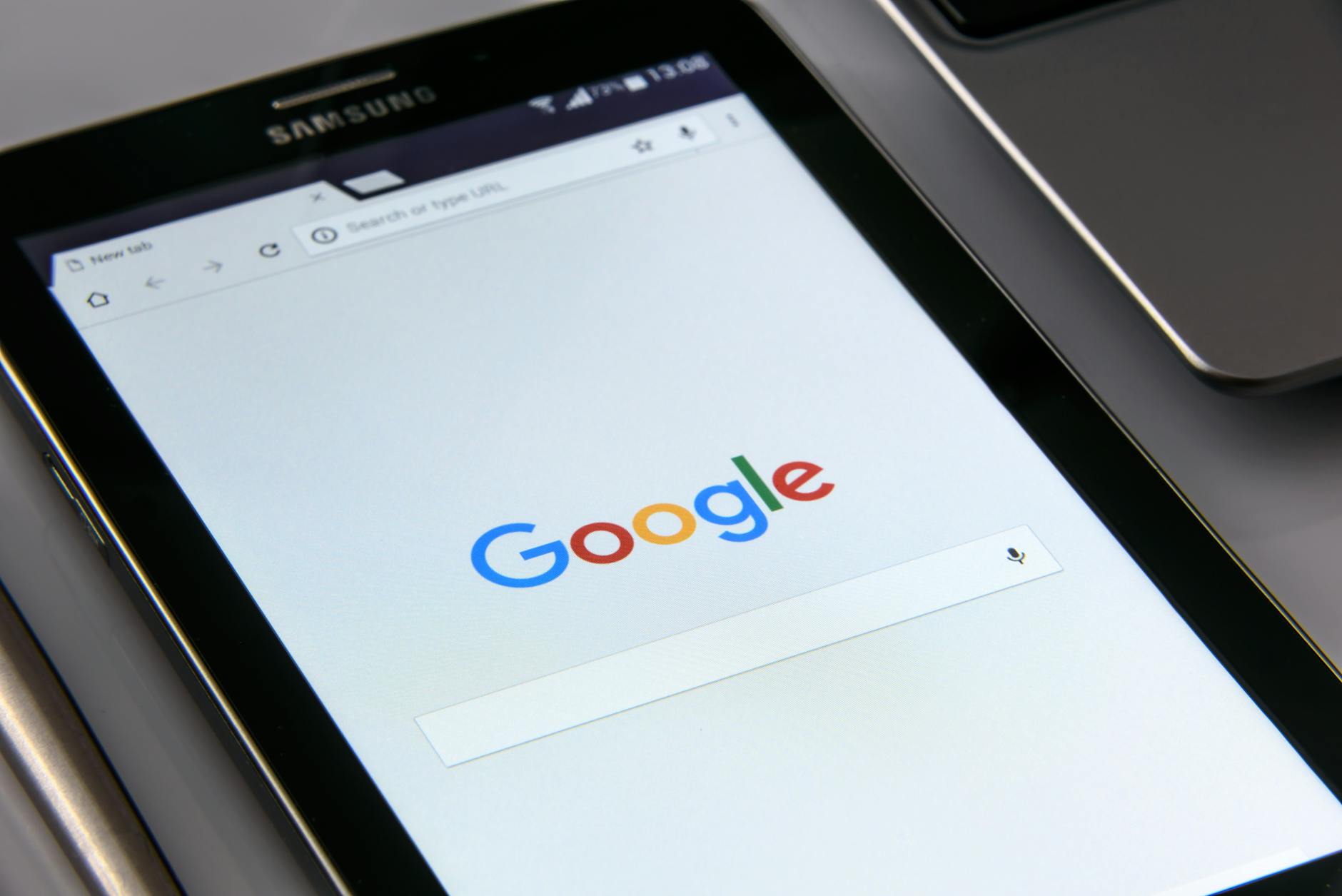 Navigateur Google Sur écran Noir Pour Tablette Samsung